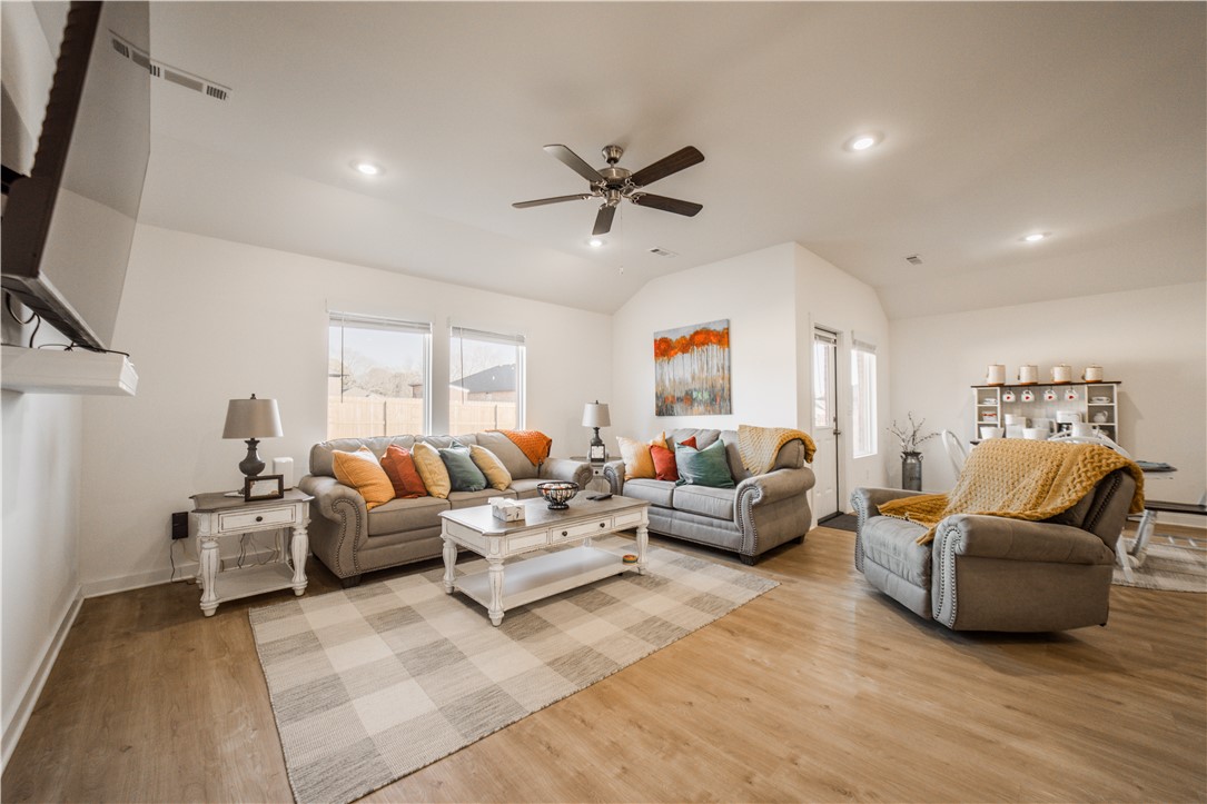 Whispering Oak - Residential