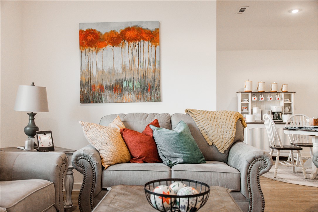 Whispering Oak - Residential