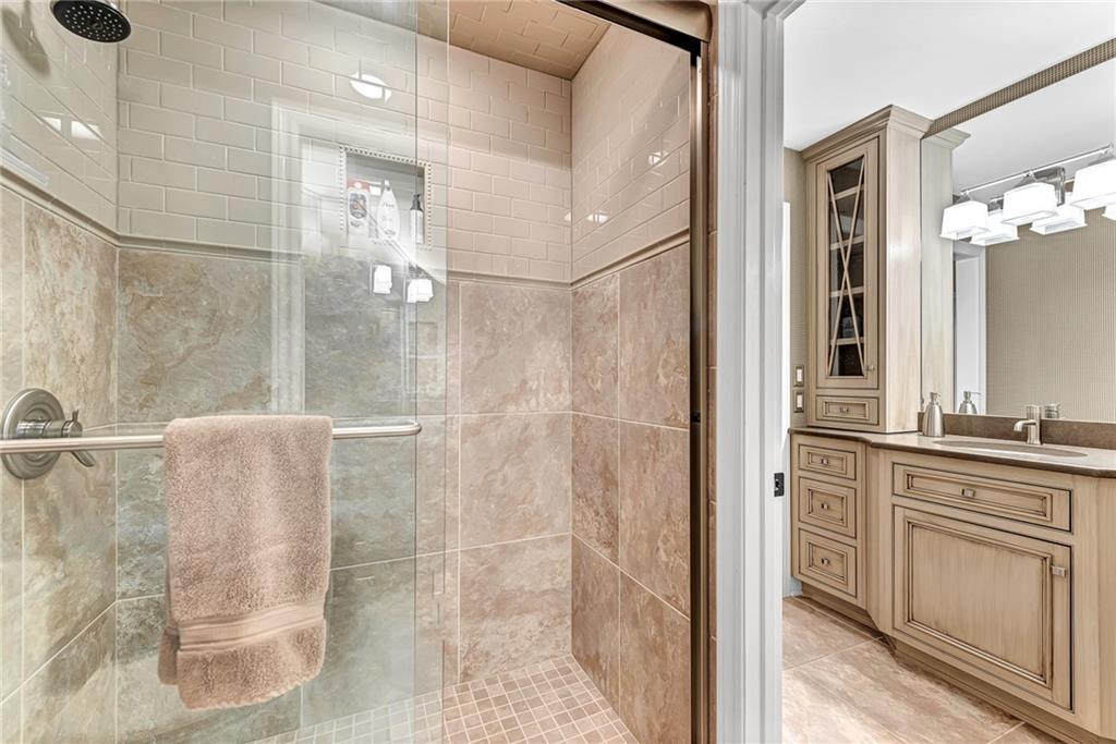 Unit 116 Holiday Island - Residential