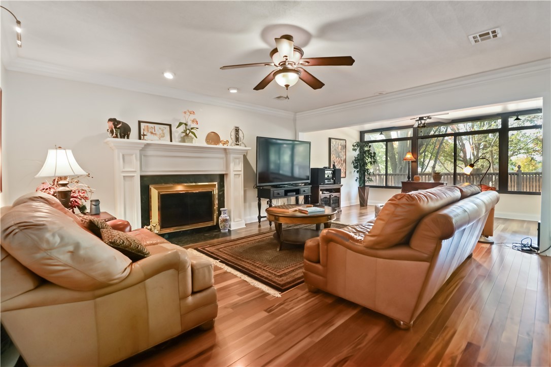 Barrington Park - Residential