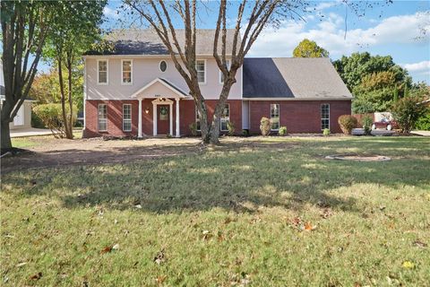 Photo of 2017 Buckley, Fayetteville, AR 72701 (MLS # 1327195)