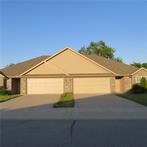 Nice Duplex located in Centerton this 3 bedroom 2 bath duplex 2 car garage with large yard. Bentonville Duplex is near Walmart Neighborhood Market , restaurants. Bentonville Schools. Pets require an additional deposit. Not available to view until 7-29