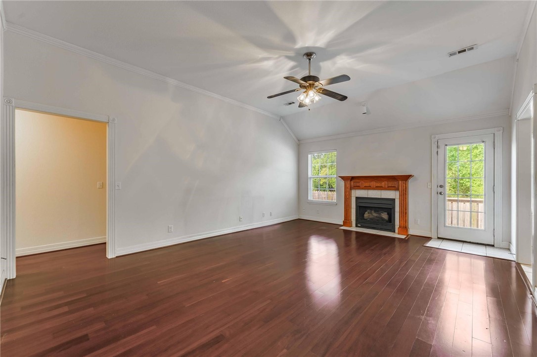 Champions Estates Rogers - Residential Lease