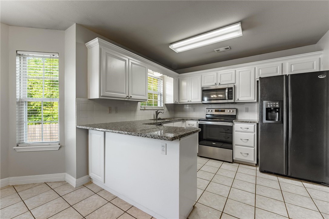 Champions Estates Rogers - Residential Lease