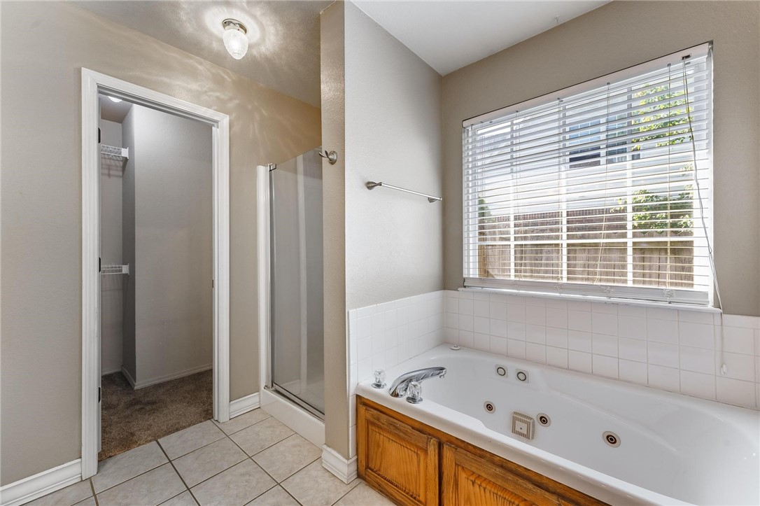 Champions Estates Rogers - Residential Lease