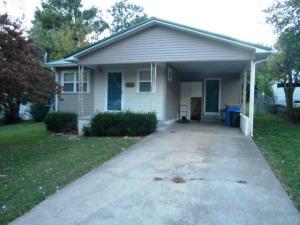Cute home with newer vinyl siding, windows and metal roof. Chain link fenced back yard. Perfect starter home or investment for rental; all numbers are approx.; Age of home is estimate.