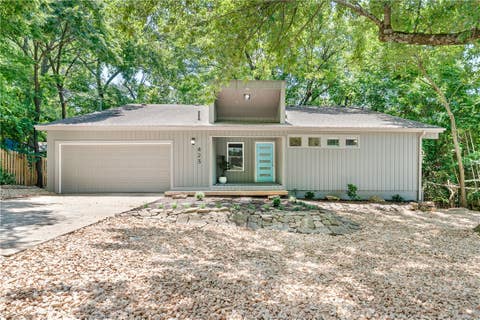 Photo of 423 W Patricia Lane, Fayetteville, AR 72703 (MLS # 1355259)