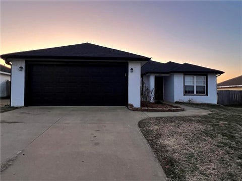 Photo of 6604 SW Springwood Street, Bentonville, AR 72712 (MLS # 1360555)