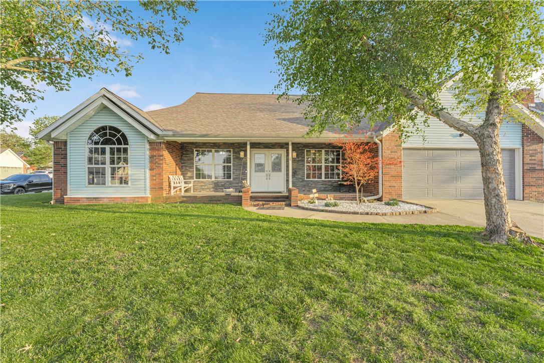 Convenient to ALL of NWA, only a minute to I-49. This home features 4 bedroom, 3 full baths and a dedicated office. A well-designed kitchen with a massive pantry that has plumbing and electric in place for a second kitchen/butler's pantry. This is the house for a large family that doesn't want to break the bank. The oversized garage also has washer and dryer hookups as well as a full laundry room. If its space you're looking for this is the split floor plan you've been waiting on. Smack dab in the middle of NWA this is a great place to live. 20 min to Fayetteville or 20 min to Bentonville or 20 min to Siloam Springs, can't beat it! Make an appointment ASAP!