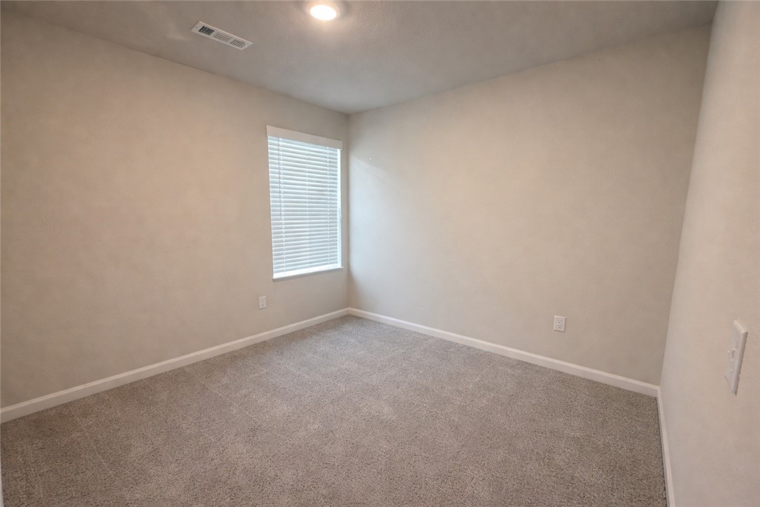 Willow Creek Ph 2 Rogers - Residential Lease