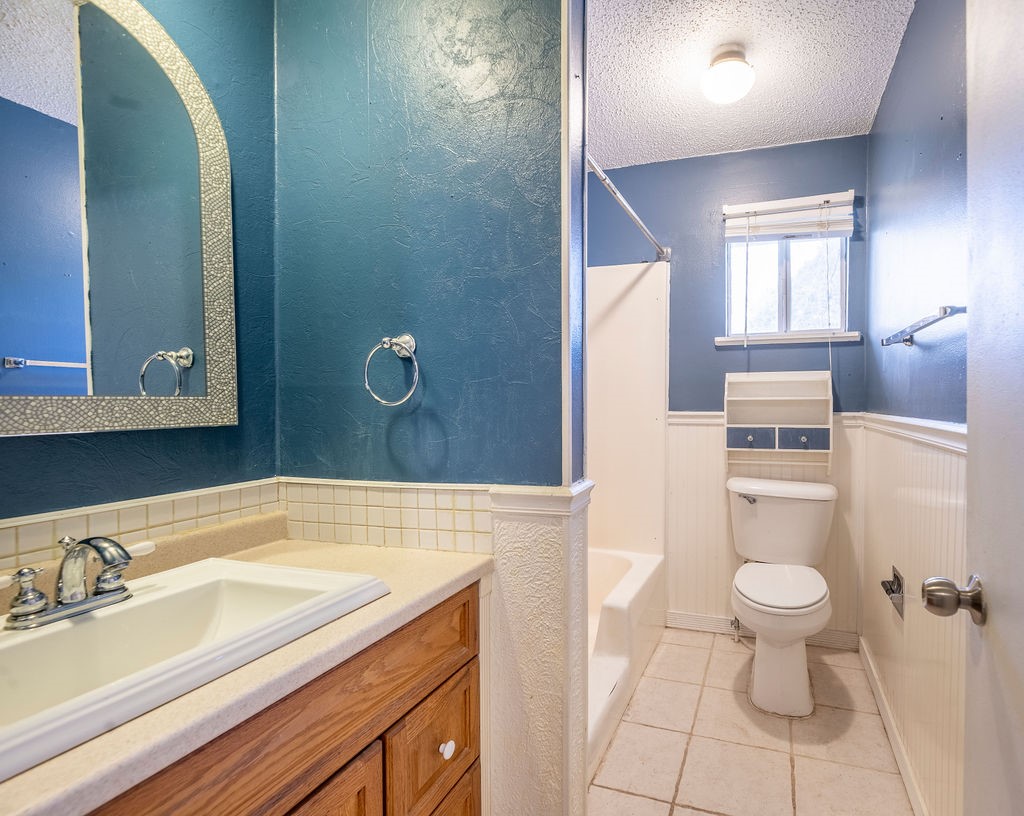 RED BIRD ESTATES - Residential