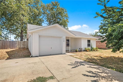 Photo of 116 Southland Street, Centerton, AR 72719 (MLS # 1361767)