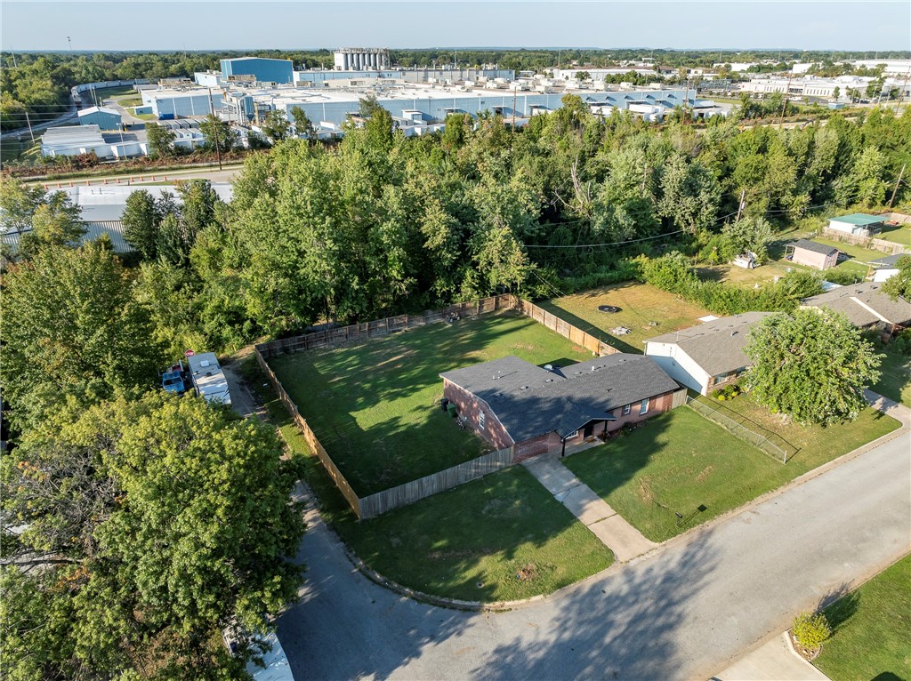 Bishop Manor 2nd Rogers - Residential