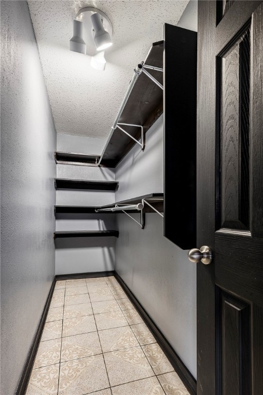 Bishop Manor 2nd Rogers - Residential