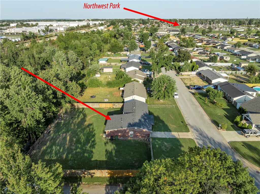 Bishop Manor 2nd Rogers - Residential