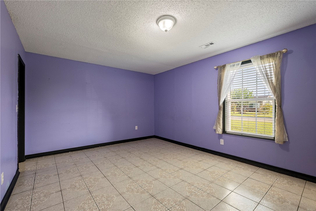 Bishop Manor 2nd Rogers - Residential