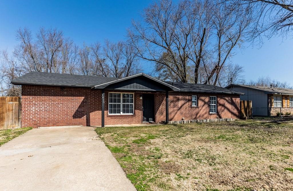 Welcome Home!
This beautifully maintained 3-bedroom, 2-bath home sits on a spacious .30-acre corner lot and offers the perfect blend of comfort and convenience. Inside, you’ll enjoy an open 1,694 sq. ft. layout with plenty of space to relax, entertain, or customize to your style.
The spacious kitchen makes meal prep a joy, while the fully fenced yard creates a private retreat for outdoor gatherings or quiet evenings. A smart security system with cameras is included, giving you both peace of mind and modern convenience.
Location is a standout! Just steps from Northwest Park and local schools, and only 2 miles from vibrant Downtown Rogers, you’ll have quick access to shops, dining, and community events—all while enjoying the tranquility of your own corner lot.
Don’t miss your chance to make this charming property your new home sweet home!
Professional photos coming soon!