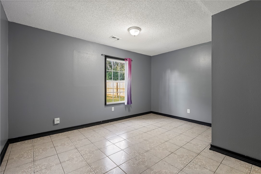 Bishop Manor 2nd Rogers - Residential