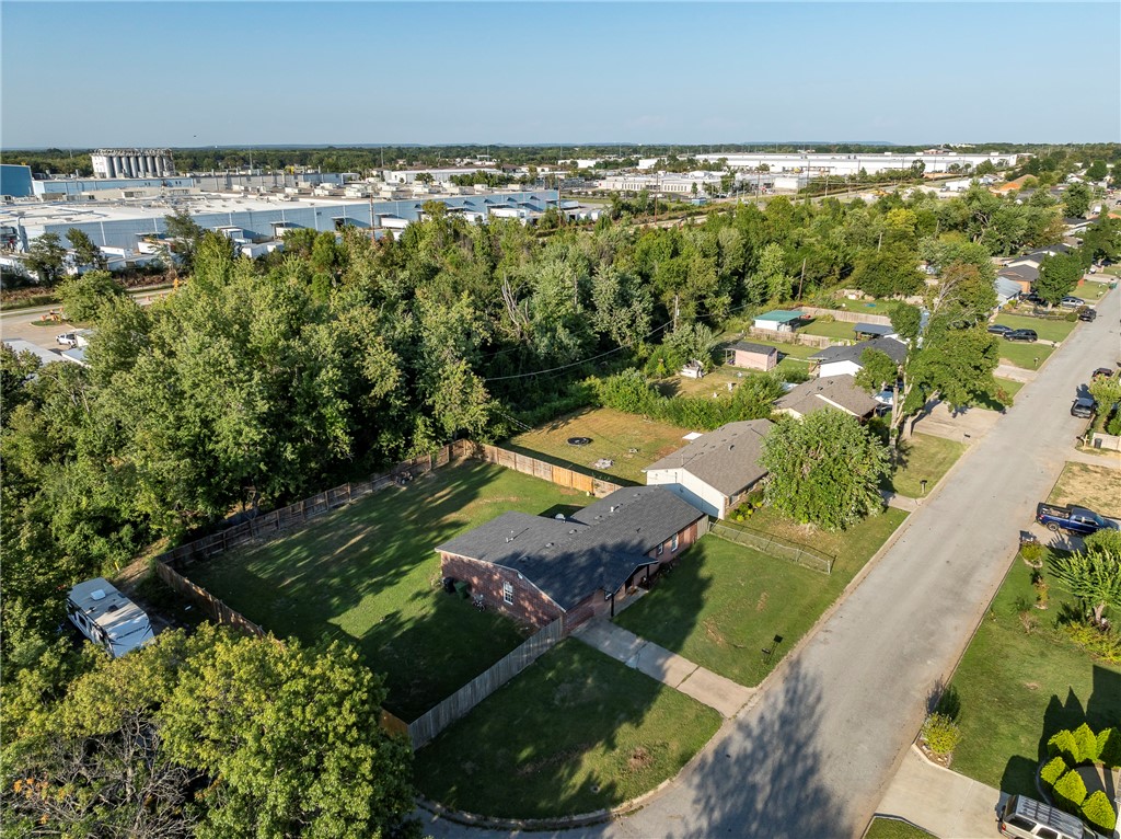 Bishop Manor 2nd Rogers - Residential