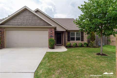 Photo of 2657 N Valencia Avenue, Fayetteville, AR 72703 (MLS # 1355201)