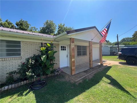 Photo of 217 Cloos Circle Drive, Ozark, AR 72949 (MLS # 1330471)