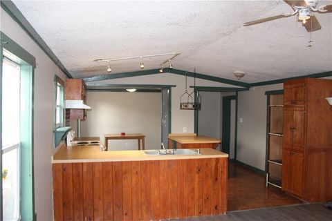 Manufactured Home in Eureka Springs AR 2675 County Road 116 2.jpg