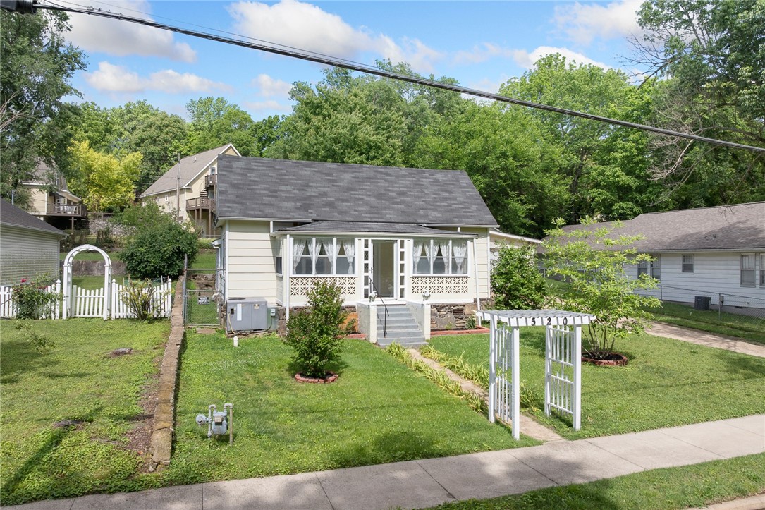 Fully Remodeled! Adorable and move-in ready, this 2-bedroom, 2.5-bath cottage-style home offers comfort, charm, and convenience. Featuring a 1-car attached garage plus additional shop space with an attached workshop—perfect for hobbies, storage, or small business use. Recently remodeled throughout, with a brand-new roof being installed next week! Located just steps from a local park and community center, this home offers both lifestyle and location. Don’t miss this beautifully updated gem with unique character and practical extras!