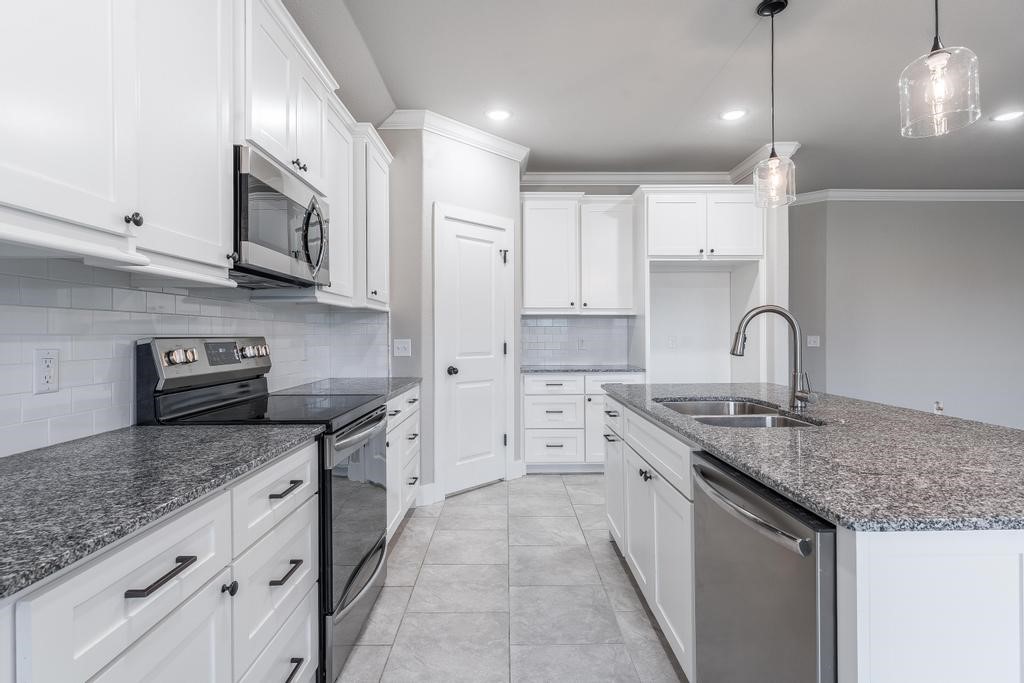 Hickory Meadows - Residential