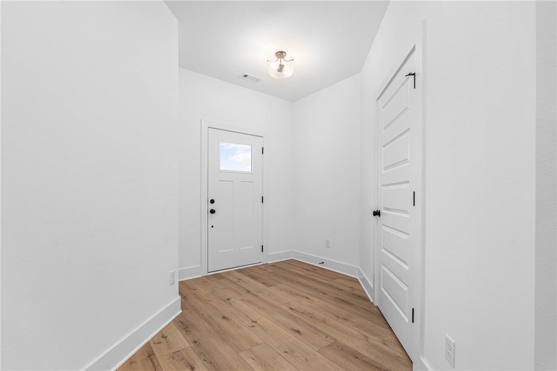 Wells Lake Cottages at Chaffee Cottages - Residential