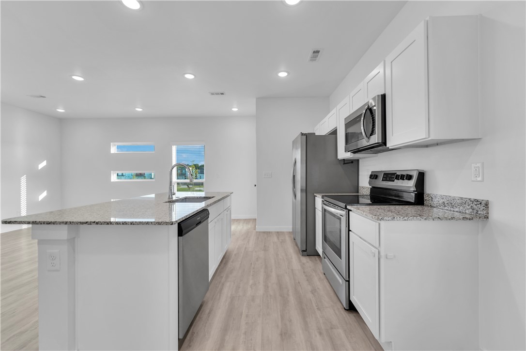 Featherston Village Ph 1 Centerton - Residential Lease