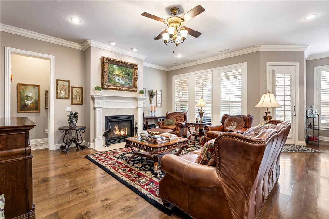 Peaks Ph III, The Rogers - Residential