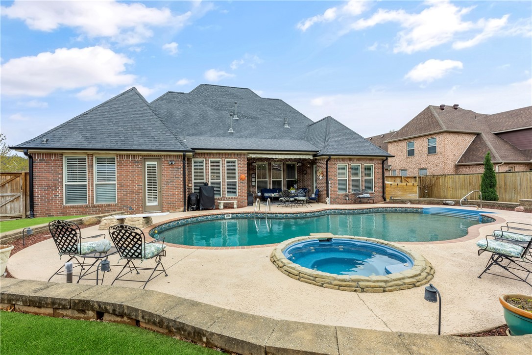 Peaks Ph III, The Rogers - Residential