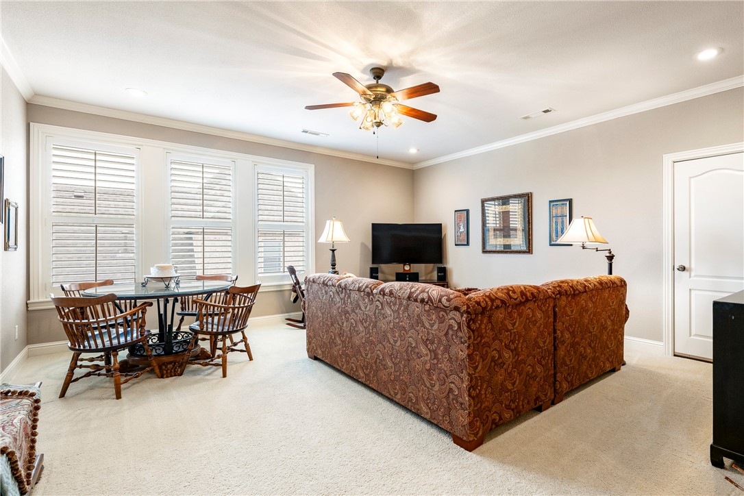 Peaks Ph III, The Rogers - Residential