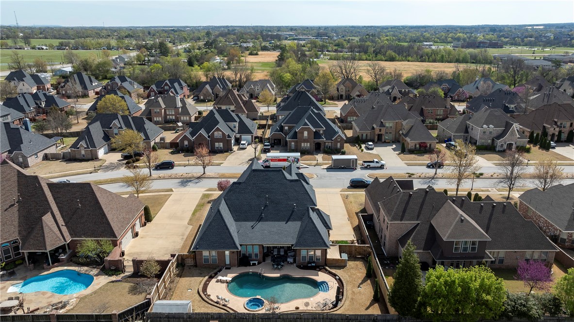 Peaks Ph III, The Rogers - Residential