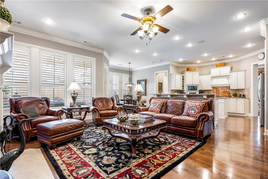 Peaks Ph III, The Rogers - Residential