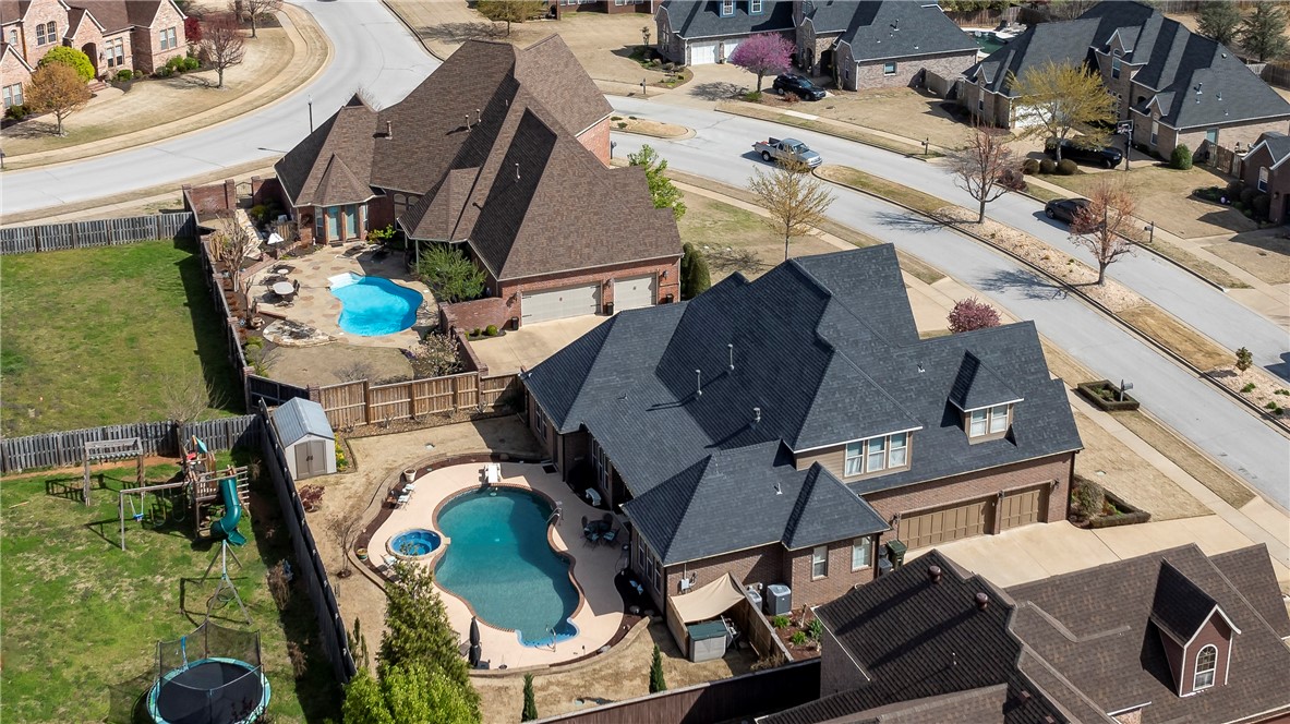 Peaks Ph III, The Rogers - Residential