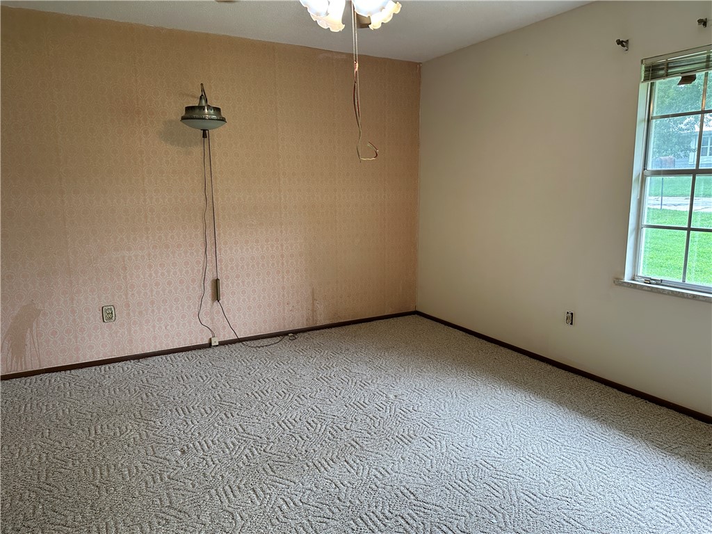 BRIARWOOD EAST CONDOMINIUMS - Residential