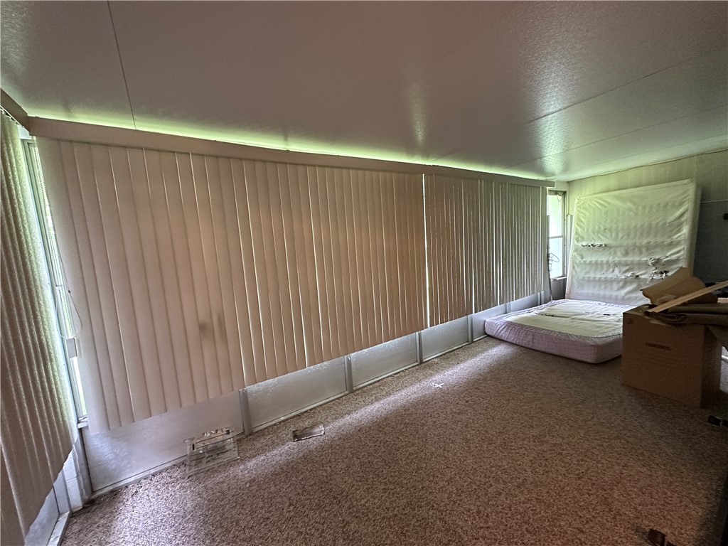 BRIARWOOD EAST CONDOMINIUMS - Residential