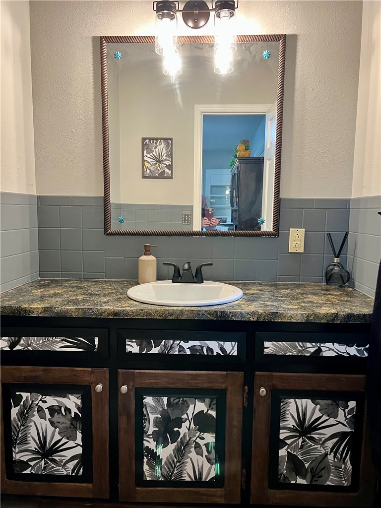 Altons Brush Creek Hls Rogers - Residential
