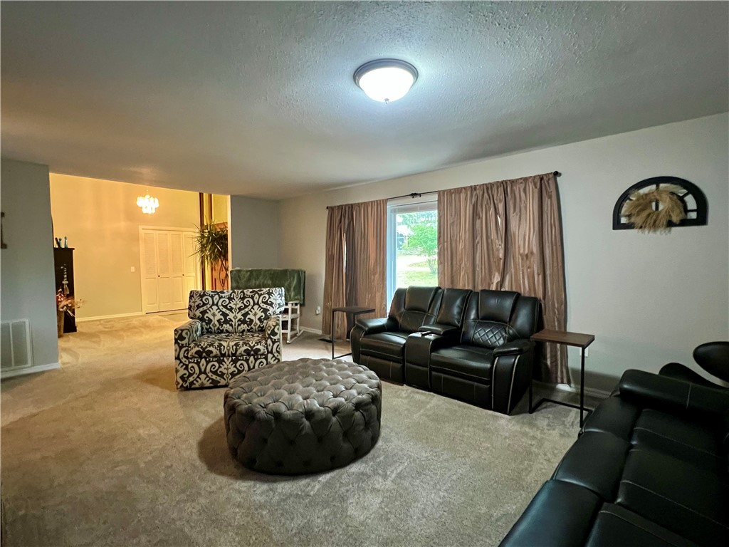 Altons Brush Creek Hls Rogers - Residential