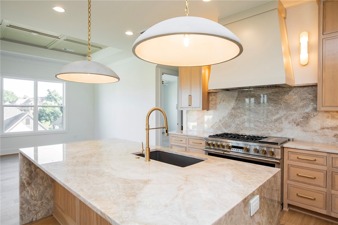 Shadow Valley Pud Ph Vii Rogers - Residential