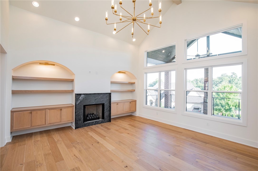 Shadow Valley Pud Ph Vii Rogers - Residential