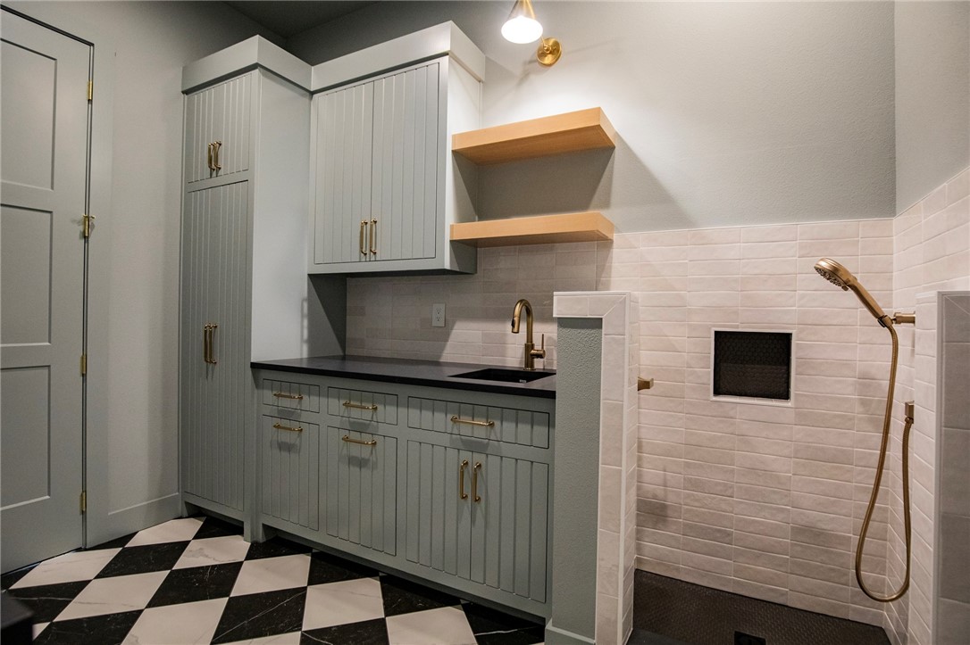 Shadow Valley Pud Ph Vii Rogers - Residential