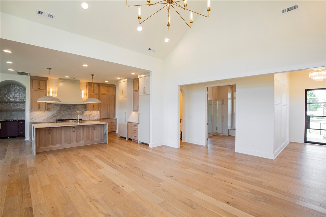 Shadow Valley Pud Ph Vii Rogers - Residential