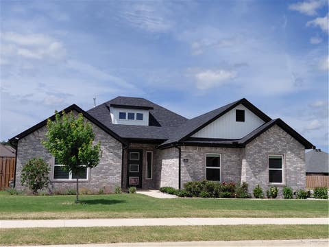 Photo of 1410 Sessile Oak Way, Bentonville, AR 72713 (MLS # 1349676)