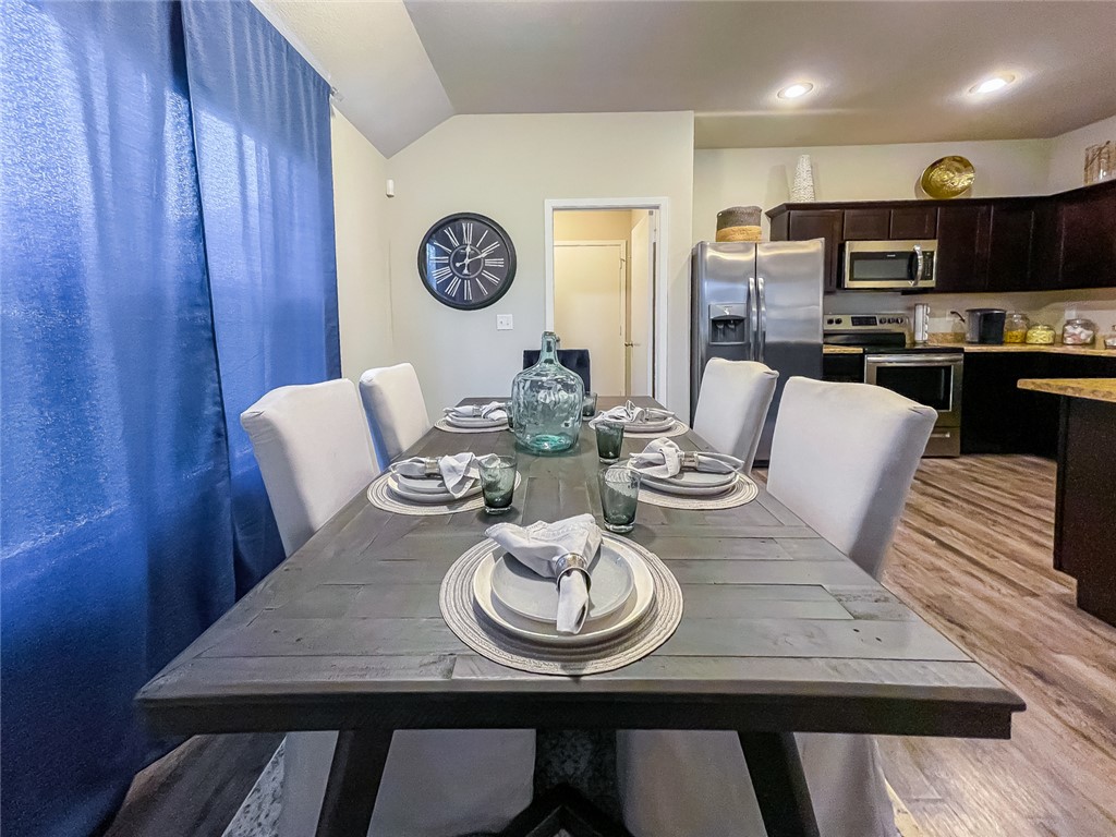 WALNUT HILL SUB PH V-PEA RIDGE - Residential