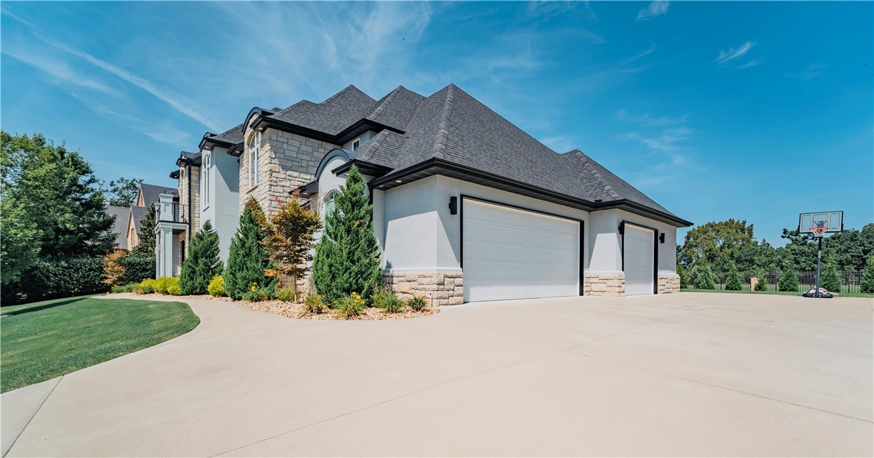 Pinnacle - Residential