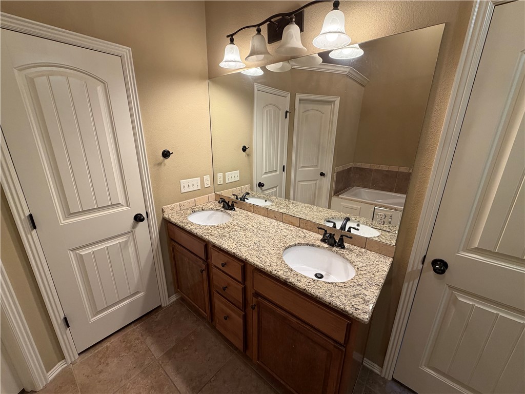 Riverwalk Farm Estate Ph Ii Bentonville - Residential Lease