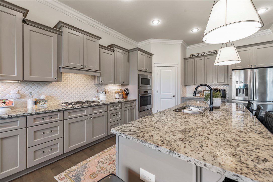Waterford Estates At Hissom Ranch - Residential