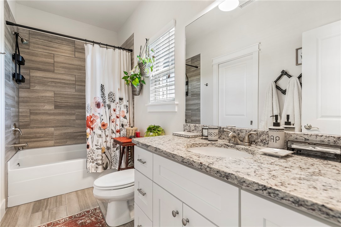 Waterford Estates At Hissom Ranch - Residential